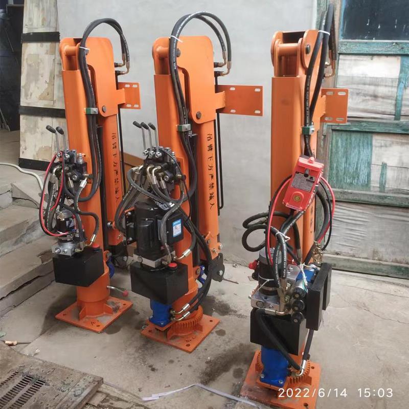 浦北县重汽蓝牌随车吊 3.2吨 国六动力强 液压驱动 农用自卸起重机